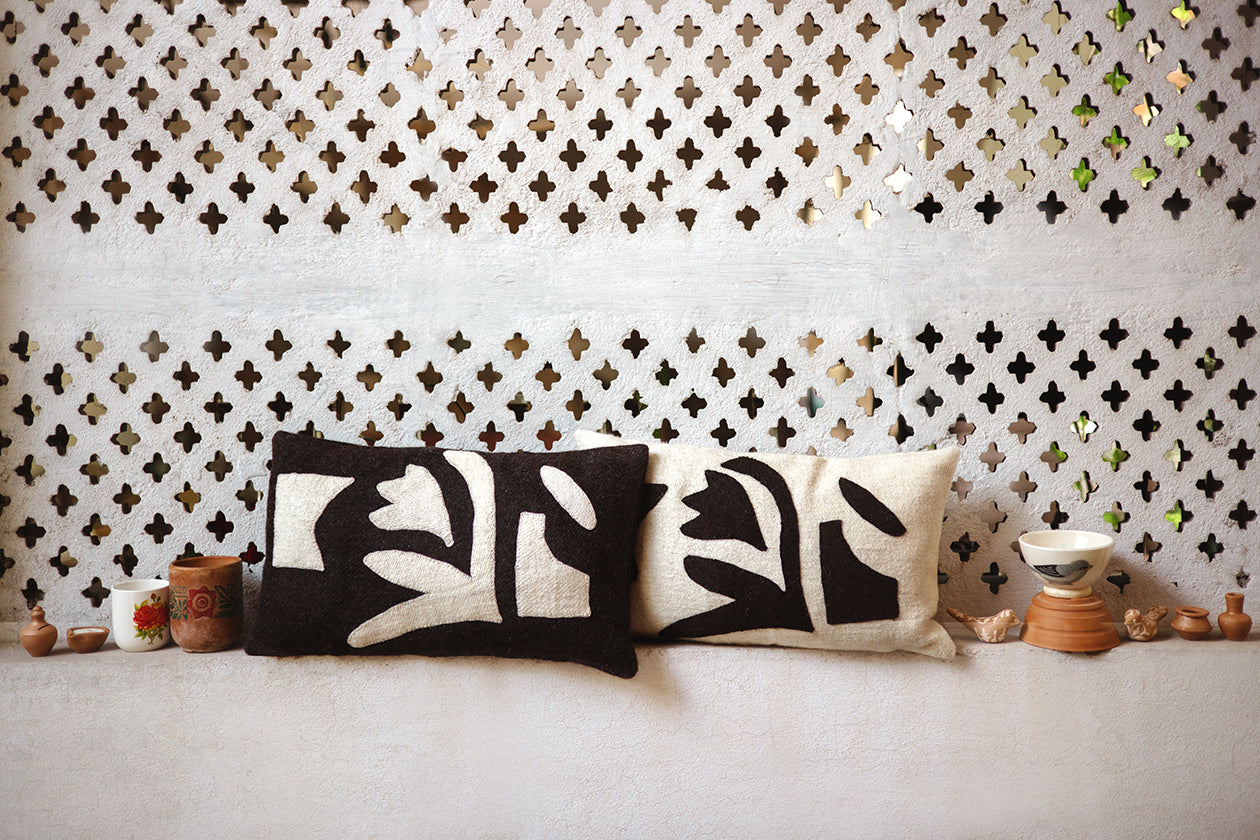 KAITAG Decorative Cushion - Munoor Black