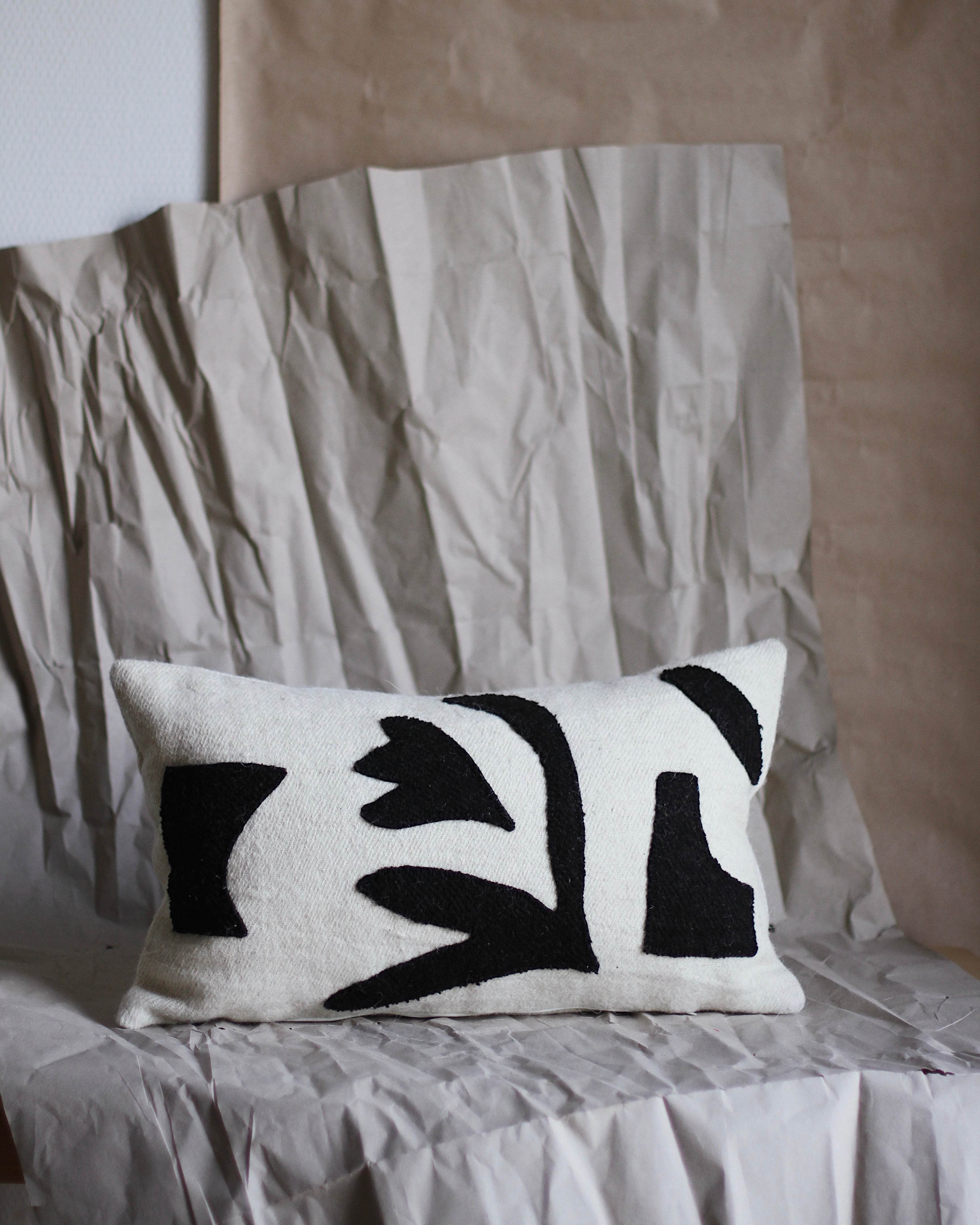 KAITAG Decorative Cushion - Munoor Crème